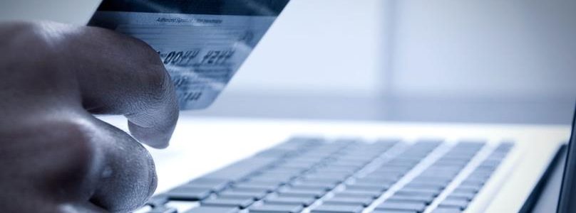 E-Ticaret Sitelerinde Hazır Yazılım Avantajları Nelerdir?